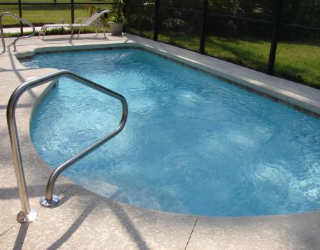 Pool Sanitizers: Ozone vs UV vs AOP vs Ionizers